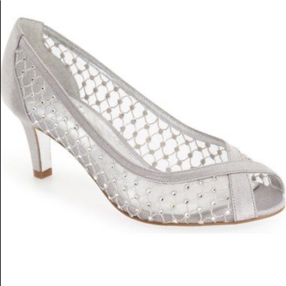 adrianna papell open toe pumps - silver